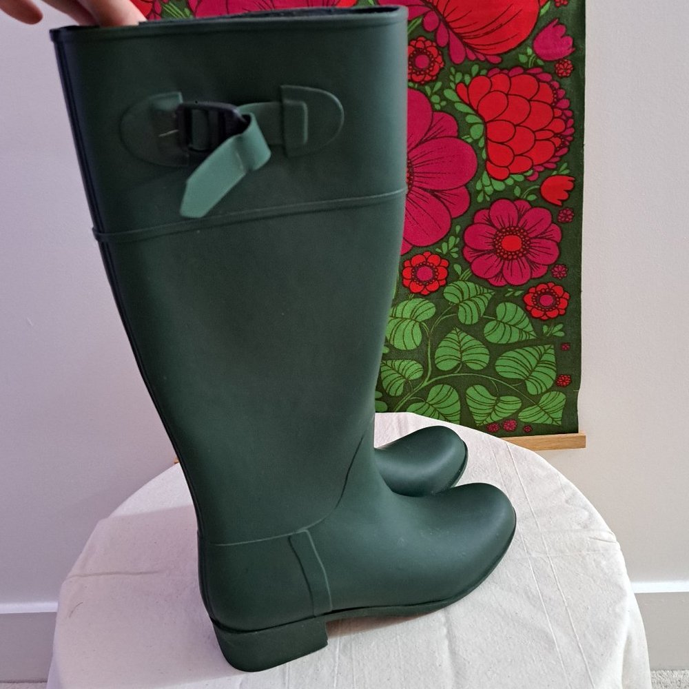 Green Knee-Length Rain Boots
